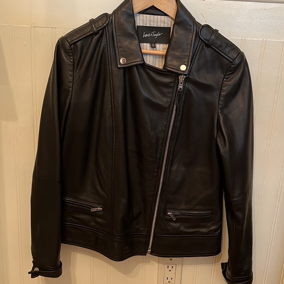 Lord & Taylor, ladies leather moto jacket, size large. - Picture 2 of 9
